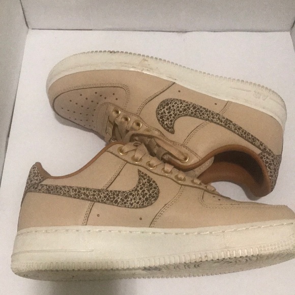 Nike Air Force 1 (AF-1)82. Men size 7. - Picture 6 of 13